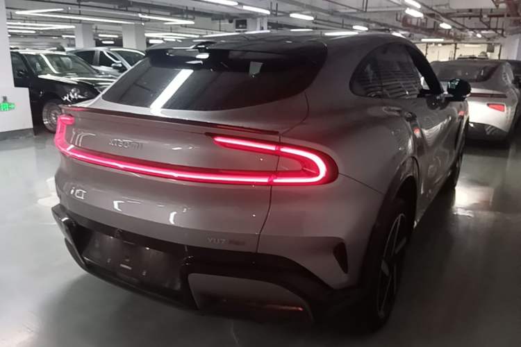 Used Xiaomi Auto YU7 2025 Ultra-Long Range High-Performance All-Wheel-Drive Max Edition Rear Right 45 Deg