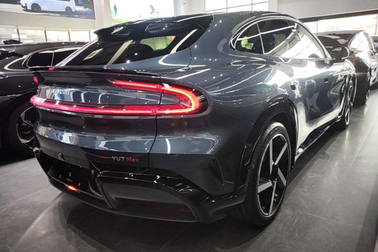 Used Xiaomi Auto YU7 2025 Ultra-Long Range High-Performance All-Wheel-Drive Max Edition Rear Right 45 Deg