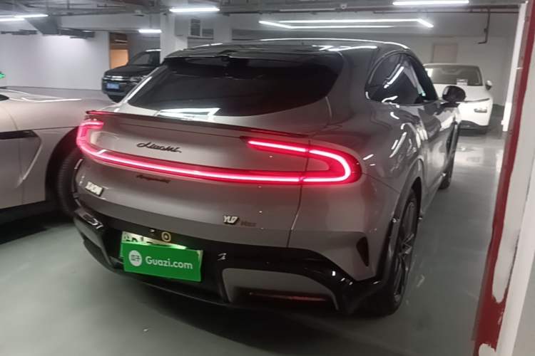 Used Xiaomi Auto YU7 2025 Ultra-Long Range High-Performance All-Wheel-Drive Max Edition Rear Right 45 Deg