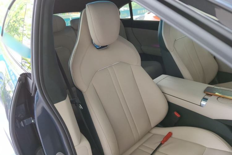 Used Xiaomi Auto YU7 2025 Ultra-Long Range High-Performance All-Wheel-Drive Max Edition Right Front Seat