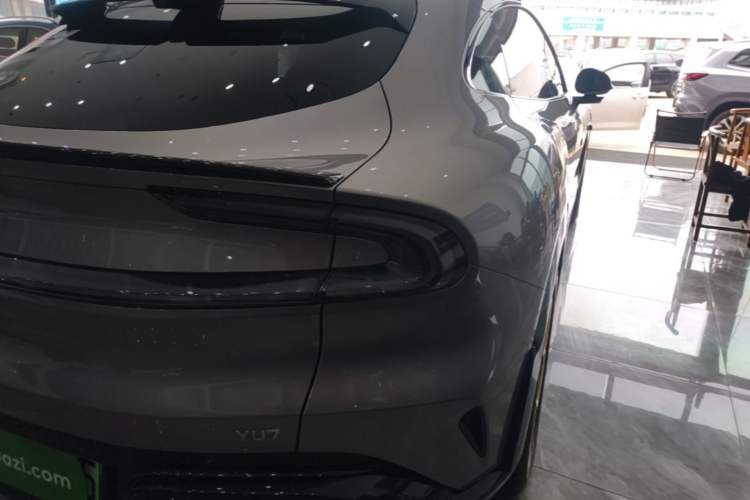 Used Xiaomi Auto YU7 2025 Ultra-Long Range All-Wheel Drive Pro Version Right Rear Taillight