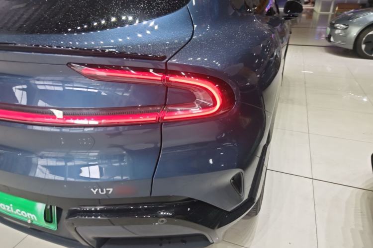 Used Xiaomi Auto YU7 2025 Ultra-Long Range High-Performance All-Wheel-Drive Max Edition Right Rear Taillight