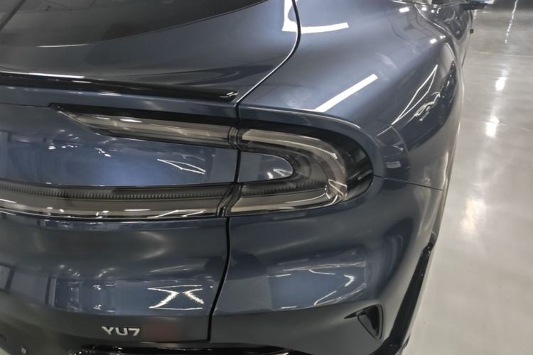 Used Xiaomi Auto YU7 2025 Ultra-Long Range High-Performance All-Wheel-Drive Max Edition Right Rear Taillight