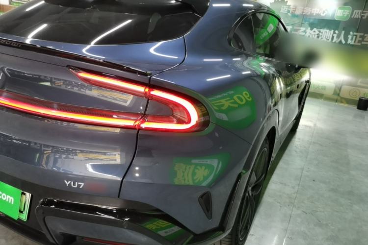 Used Xiaomi Auto YU7 2025 Ultra-Long Range High-Performance All-Wheel-Drive Max Edition Right Rear Taillight