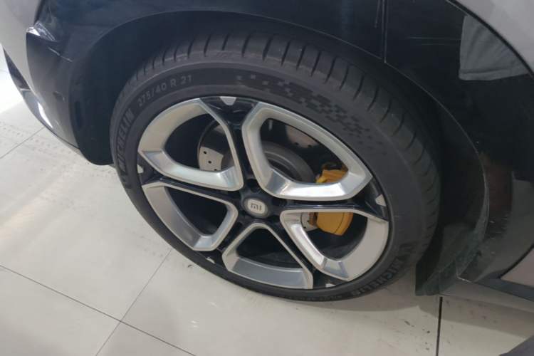 Used Xiaomi Auto YU7 2025 Ultra-Long Range High-Performance All-Wheel-Drive Max Edition Right Rear Wheel Hub