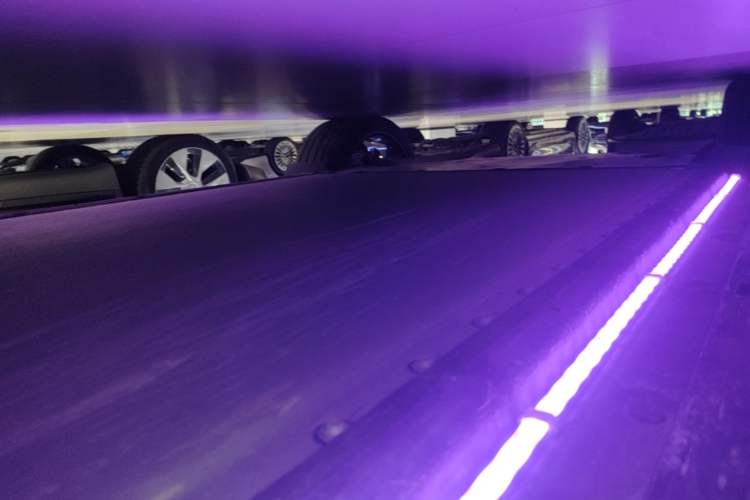Used Xiaomi Auto YU7 2025 Ultra-Long Range High-Performance All-Wheel-Drive Max Edition Right Side Sill