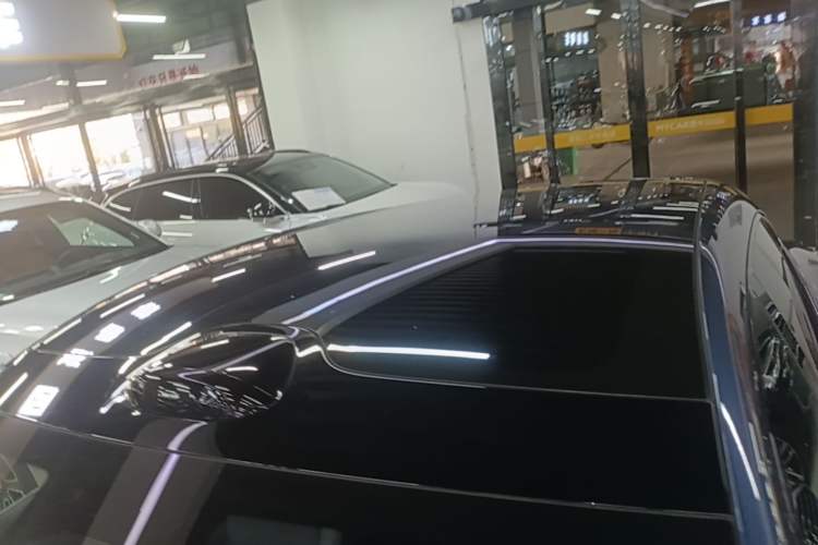 Used Xiaomi Auto YU7 2025 Ultra-Long Range Rear-Wheel Drive Version Roof