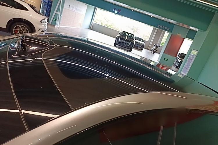 Used Xiaomi Auto YU7 2025 Ultra-Long Range High-Performance All-Wheel-Drive Max Edition Roof