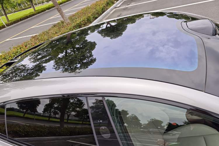 Used Xiaomi Auto YU7 2025 Ultra-Long Range Rear-Wheel Drive Version Roof