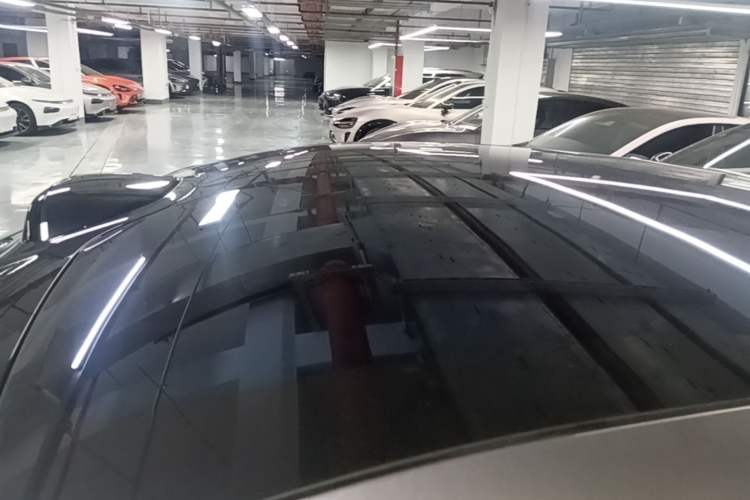 Used Xiaomi Auto YU7 2025 Ultra-Long Range Rear-Wheel Drive Version Roof