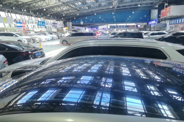 Used Xiaomi Auto YU7 2025 Ultra-Long Range Rear-Wheel Drive Version Roof