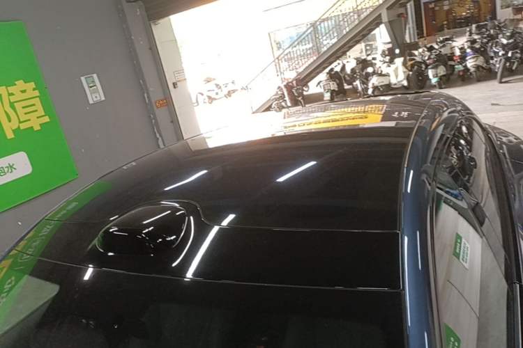 Used Xiaomi Auto YU7 2025 Ultra-Long Range Rear-Wheel Drive Version Roof