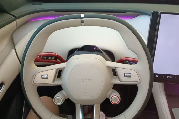 Used Xiaomi Auto YU7 2025 Ultra-Long Range High-Performance All-Wheel-Drive Max Edition Steering Wheel