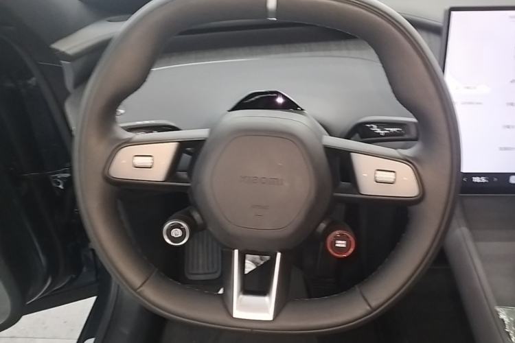 Used Xiaomi Auto YU7 2025 Ultra-Long Range Rear-Wheel Drive Version Steering Wheel