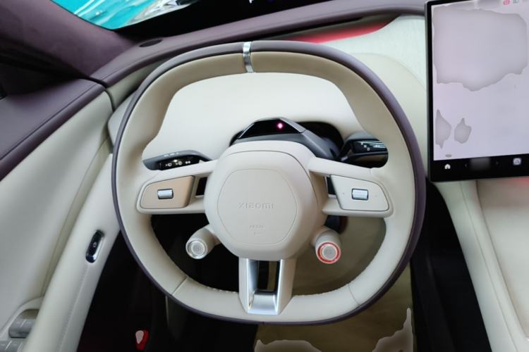 Used Xiaomi Auto YU7 2025 Ultra-Long Range High-Performance All-Wheel-Drive Max Edition Steering Wheel