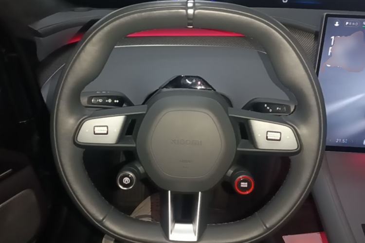 Used Xiaomi Auto YU7 2025 Ultra-Long Range High-Performance All-Wheel-Drive Max Edition Steering Wheel