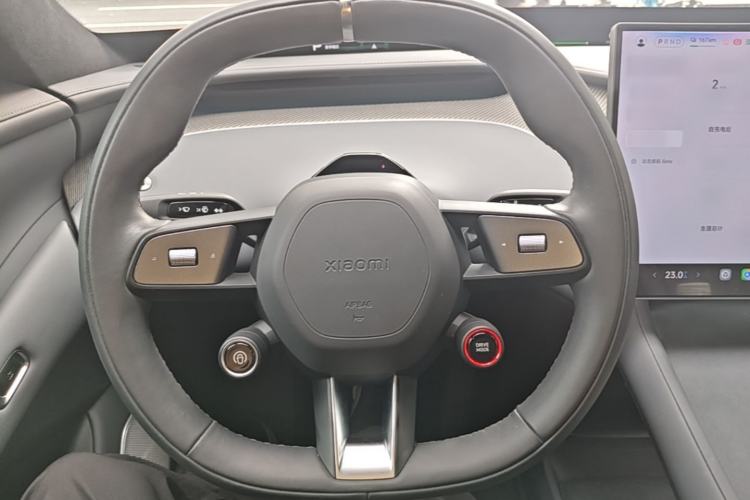 Used Xiaomi Auto YU7 2025 Ultra-Long Range High-Performance All-Wheel-Drive Max Edition Steering Wheel