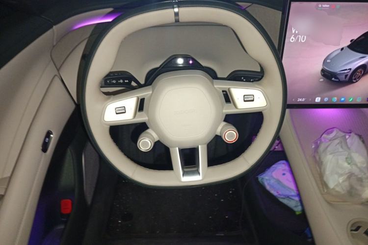 Used Xiaomi Auto YU7 2025 Ultra-Long Range All-Wheel Drive Pro Version Steering Wheel