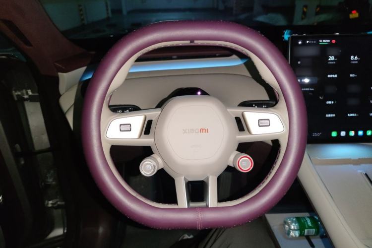 Used Xiaomi Auto YU7 2025 Ultra-Long Range High-Performance All-Wheel-Drive Max Edition Steering Wheel