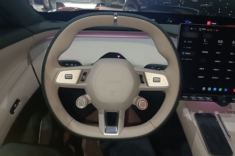 Used Xiaomi Auto YU7 2025 Ultra-Long Range High-Performance All-Wheel-Drive Max Edition Steering Wheel