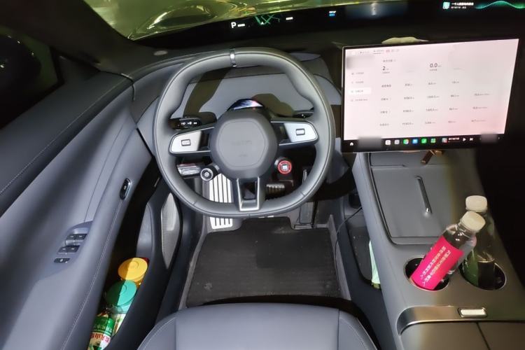 Used Xiaomi Auto YU7 2025 Ultra-Long Range High-Performance All-Wheel-Drive Max Edition Steering Wheel