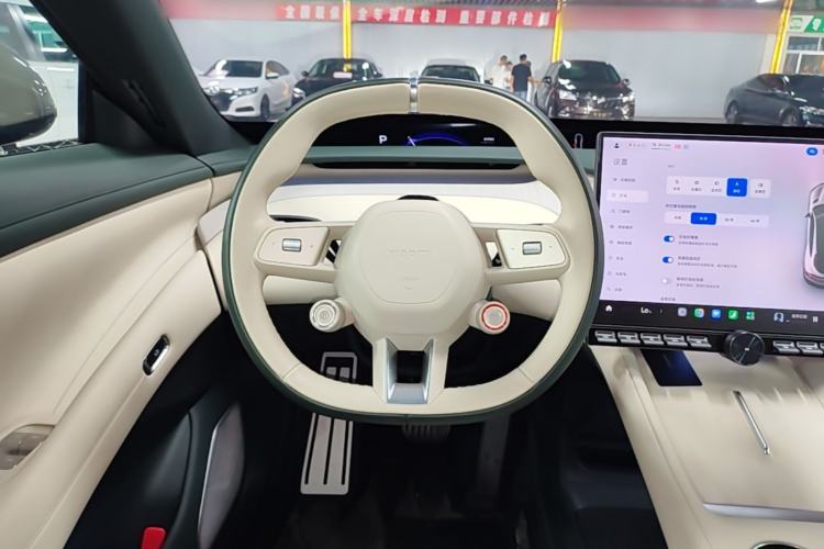 Used Xiaomi Auto YU7 2025 Ultra-Long Range All-Wheel Drive Pro Version Steering Wheel