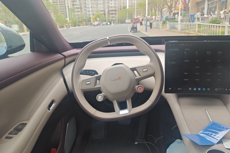 Used Xiaomi Auto YU7 2025 Ultra-Long Range Rear-Wheel Drive Version Steering Wheel