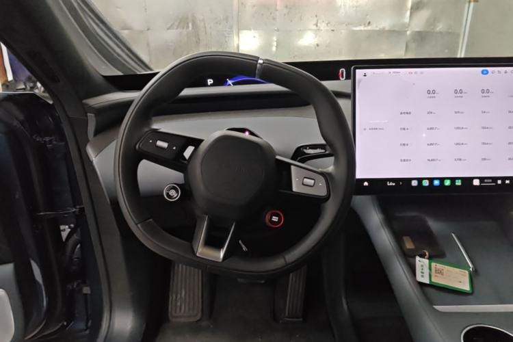 Used Xiaomi Auto YU7 2025 Ultra-Long Range High-Performance All-Wheel-Drive Max Edition Steering Wheel