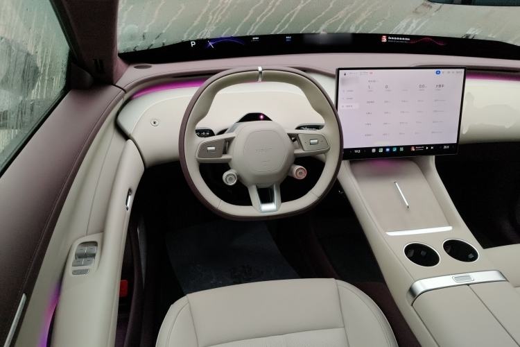 Used Xiaomi Auto YU7 2025 Ultra-Long Range High-Performance All-Wheel-Drive Max Edition Steering Wheel
