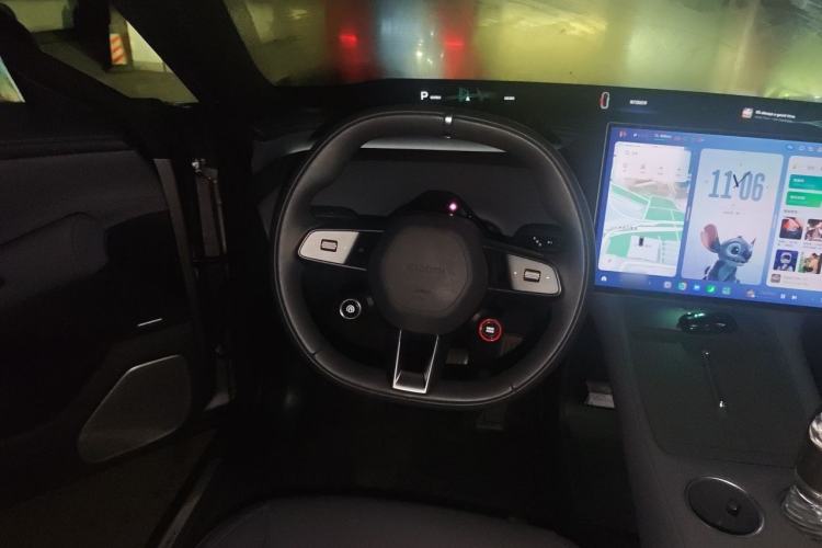 Used Xiaomi Auto YU7 2025 Ultra-Long Range Rear-Wheel Drive Version Steering Wheel