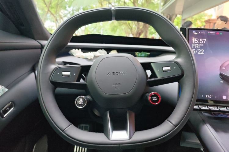 Used Xiaomi Auto YU7 2025 Ultra-Long Range High-Performance All-Wheel-Drive Max Edition Steering Wheel