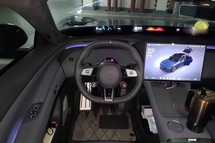 Used Xiaomi Auto YU7 2025 Ultra-Long Range High-Performance All-Wheel-Drive Max Edition Steering Wheel
