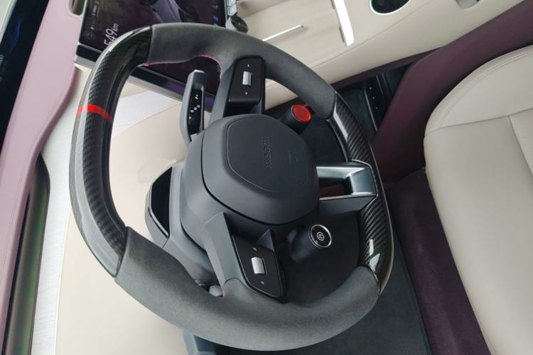 Used Xiaomi Auto YU7 2025 Ultra-Long Range High-Performance All-Wheel-Drive Max Edition Steering Wheel