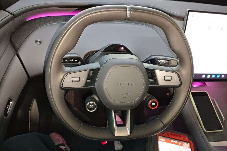 Used Xiaomi Auto YU7 2025 Ultra-Long Range Rear-Wheel Drive Version Steering Wheel