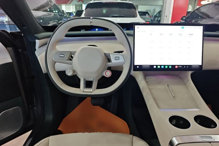Used Xiaomi Auto YU7 2025 Ultra-Long Range Rear-Wheel Drive Version Steering Wheel