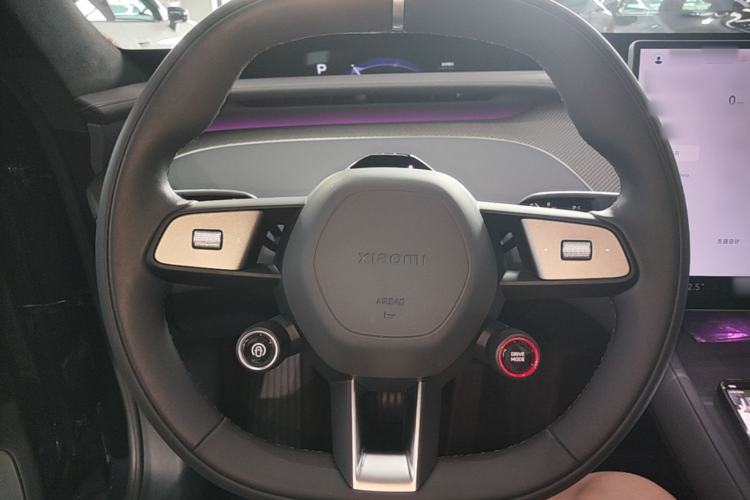 Used Xiaomi Auto YU7 2025 Ultra-Long Range High-Performance All-Wheel-Drive Max Edition Steering Wheel