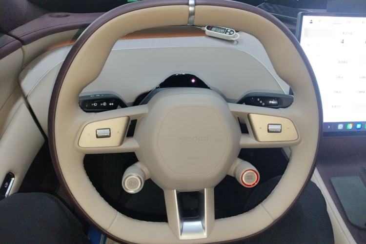Used Xiaomi Auto YU7 2025 Ultra-Long Range All-Wheel Drive Pro Version Steering Wheel