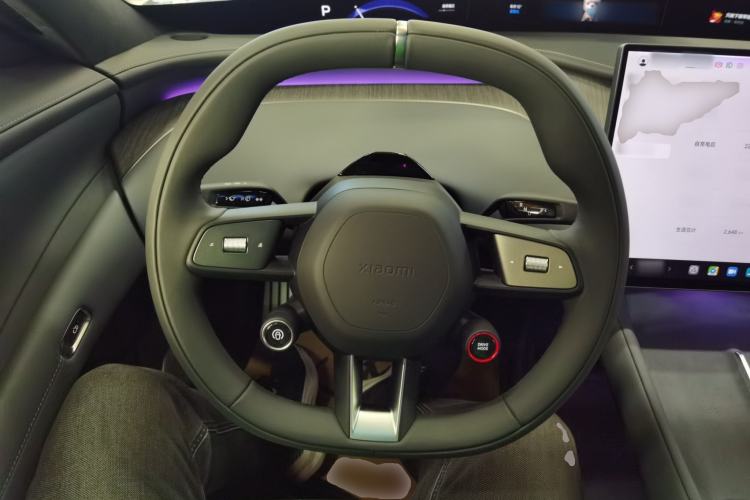 Used Xiaomi Auto YU7 2025 Ultra-Long Range High-Performance All-Wheel-Drive Max Edition Steering Wheel