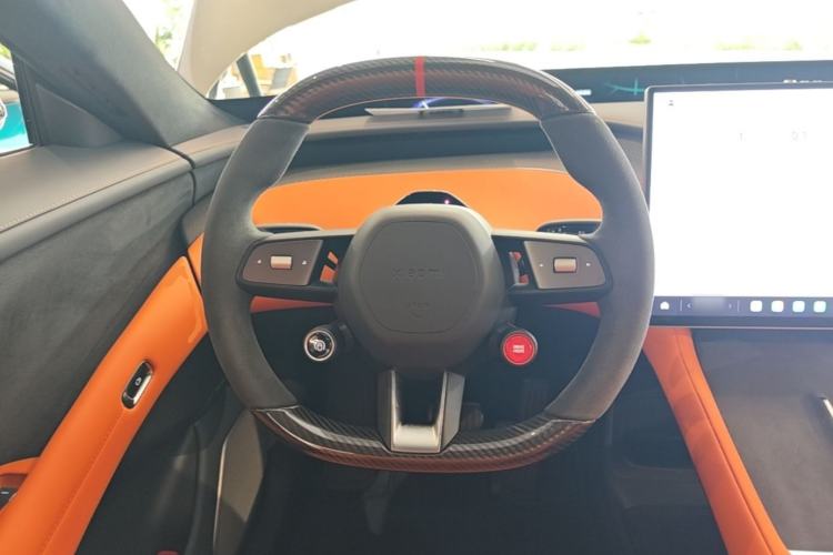 Used Xiaomi Auto YU7 2025 Ultra-Long Range High-Performance All-Wheel-Drive Max Edition Steering Wheel