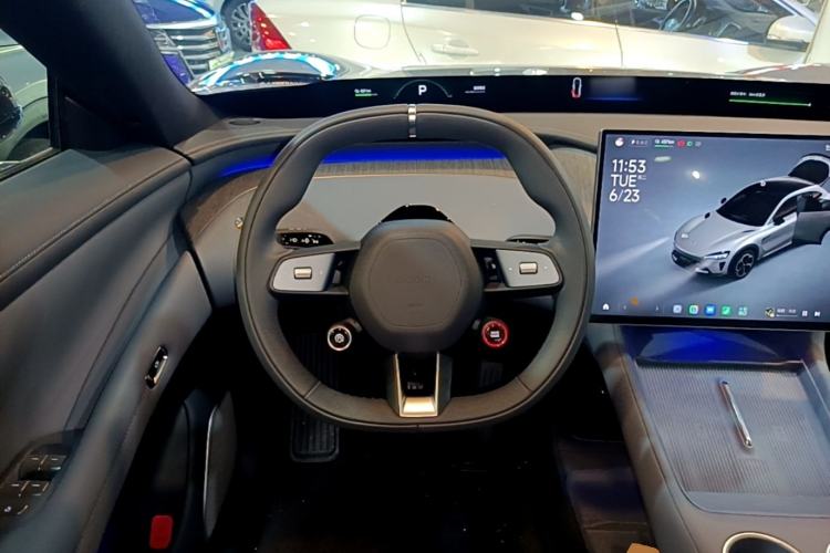 Used Xiaomi Auto YU7 2025 Ultra-Long Range Rear-Wheel Drive Version Steering Wheel