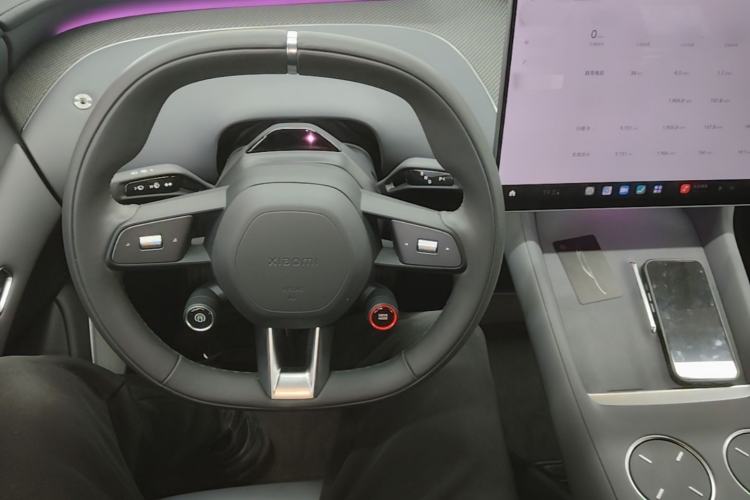 Used Xiaomi Auto YU7 2025 Ultra-Long Range High-Performance All-Wheel-Drive Max Edition Steering Wheel