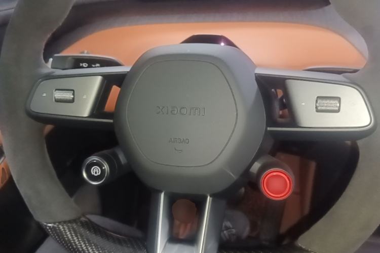 Used Xiaomi Auto YU7 2025 Ultra-Long Range High-Performance All-Wheel-Drive Max Edition Steering Wheel