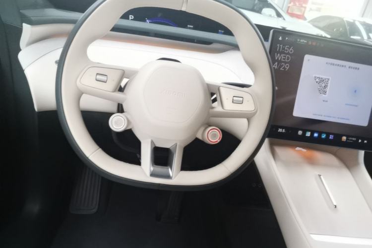 Used Xiaomi Auto YU7 2025 Ultra-Long Range High-Performance All-Wheel-Drive Max Edition Steering Wheel