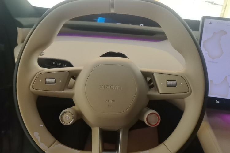 Used Xiaomi Auto YU7 2025 Ultra-Long Range Rear-Wheel Drive Version Steering Wheel
