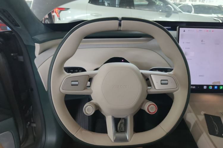 Used Xiaomi Auto YU7 2025 Ultra-Long Range High-Performance All-Wheel-Drive Max Edition Steering Wheel