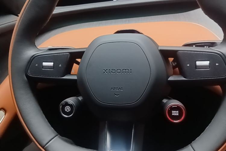 Used Xiaomi Auto YU7 2025 Ultra-Long Range High-Performance All-Wheel-Drive Max Edition Steering Wheel