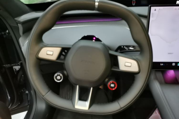 Used Xiaomi Auto YU7 2025 Ultra-Long Range High-Performance All-Wheel-Drive Max Edition Steering Wheel