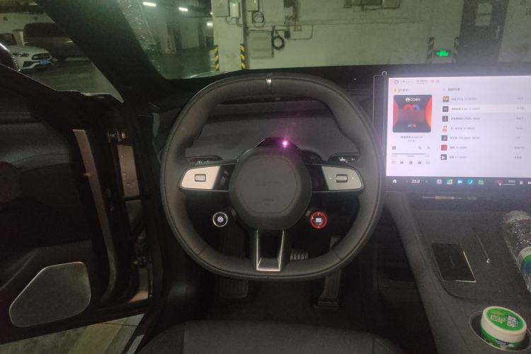 Used Xiaomi Auto YU7 2025 Ultra-Long Range All-Wheel Drive Pro Version Steering Wheel