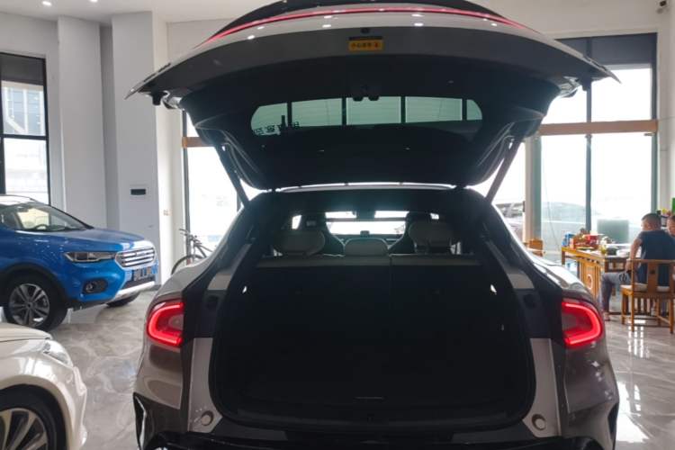 Used Xiaomi Auto YU7 2025 Ultra-Long Range All-Wheel Drive Pro Version Trunk