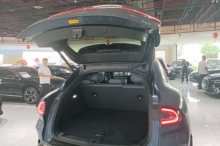 Used Xiaomi Auto YU7 2025 Ultra-Long Range Rear-Wheel Drive Version Trunk